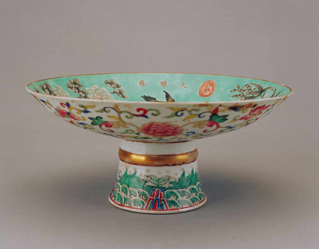 图片[1]-Green ink color flower-and-bird pattern high foot plate-China Archive